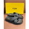 펜디 남자 슬리퍼
