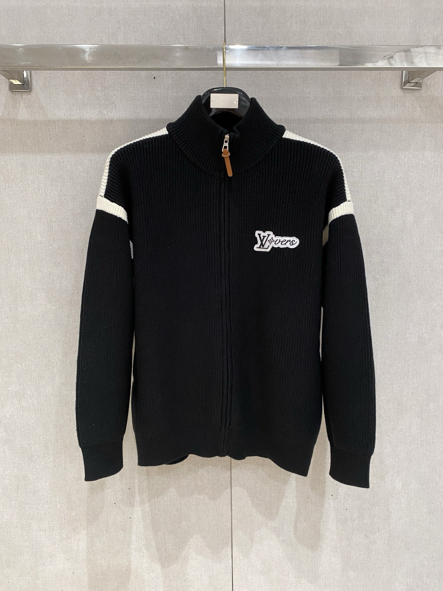 루이비통 남자 가디건