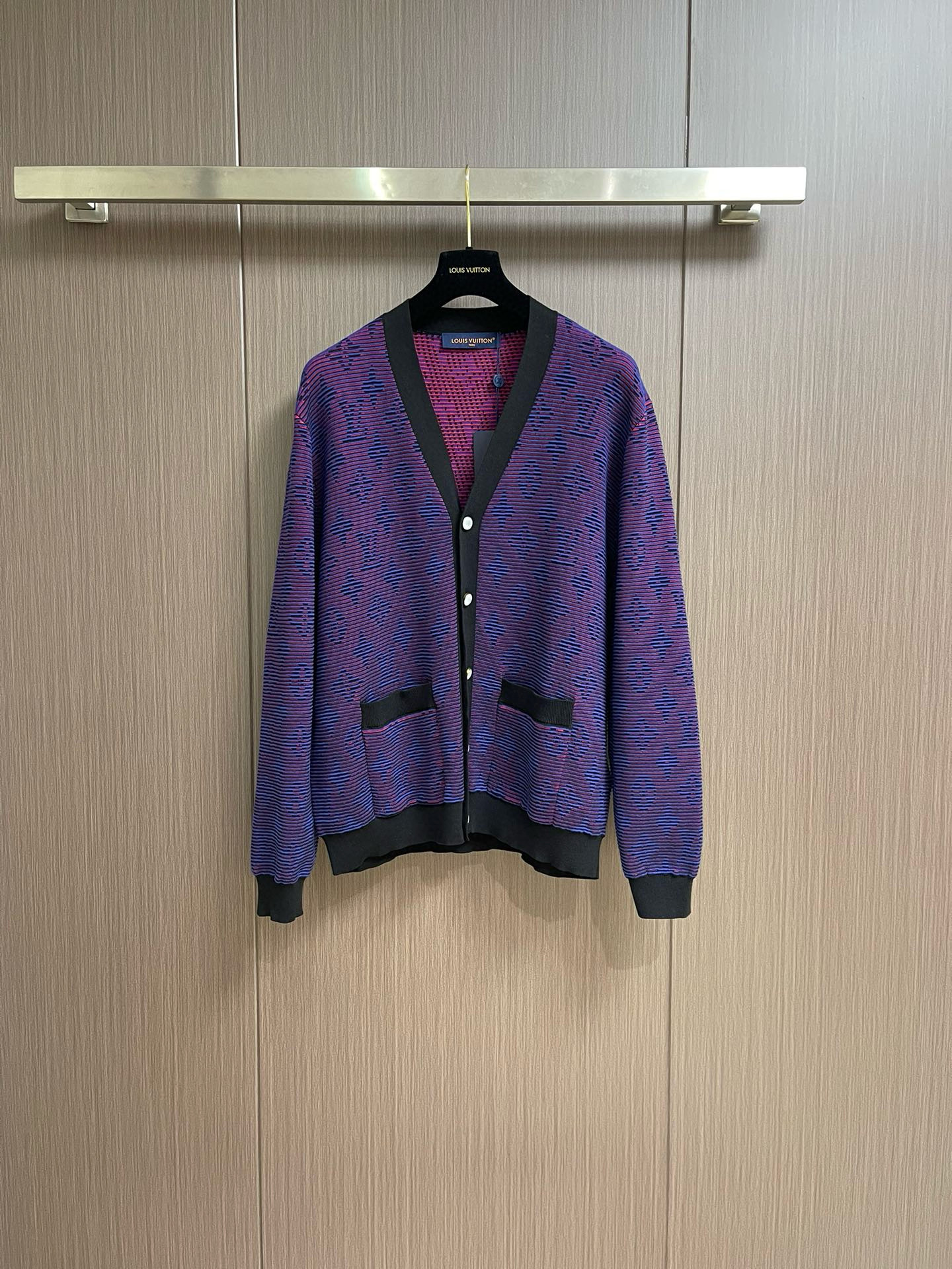 루이비통 남자 가디건