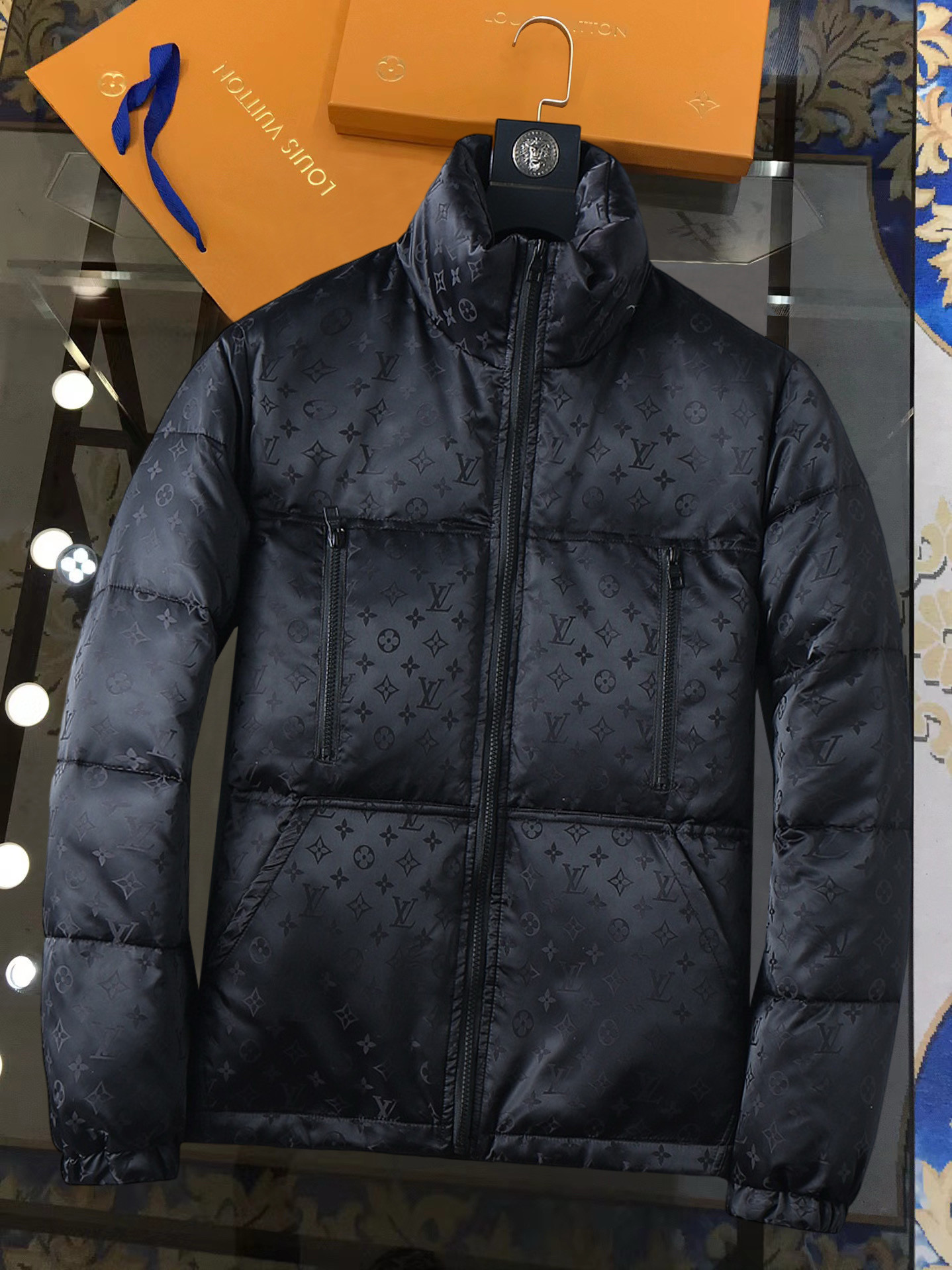 루이비통 남자 패딩