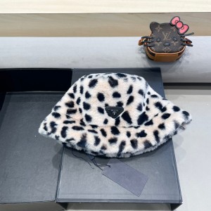 프라다 겨울 모자