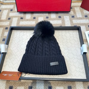 로로피아나 겨울 모자