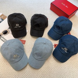 로로피아나 모자