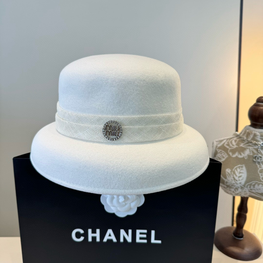 미우미우 겨울 모자