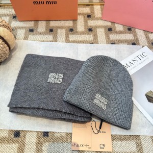 미우미우 겨울 모자 세트