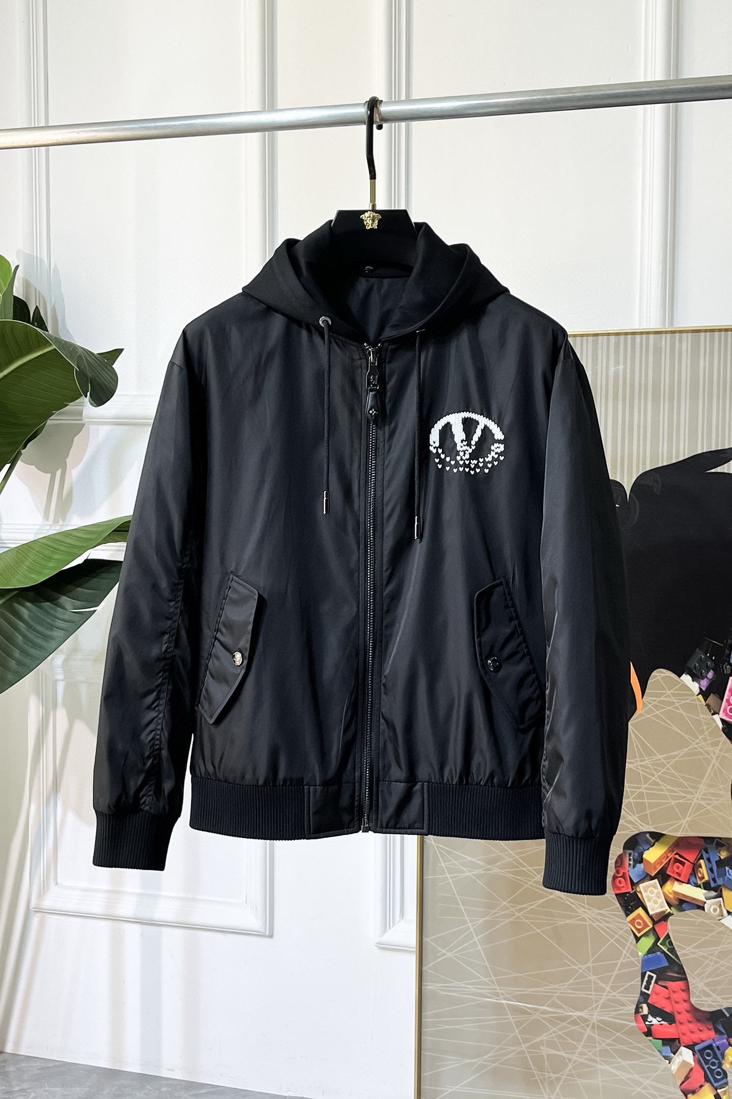 발렌티노 남자 패딩