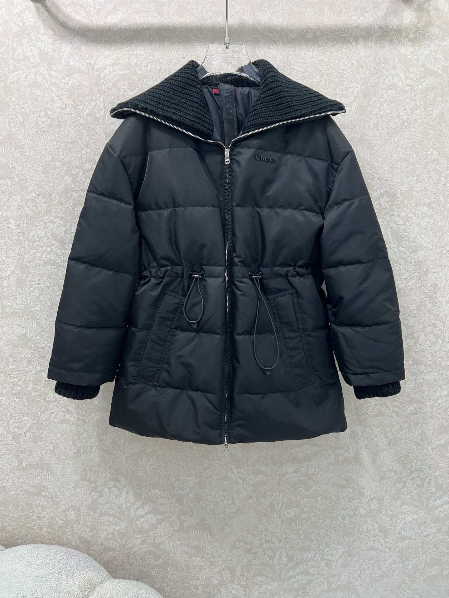 구찌 여자 패딩