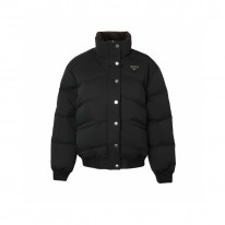프라다 여자 패딩