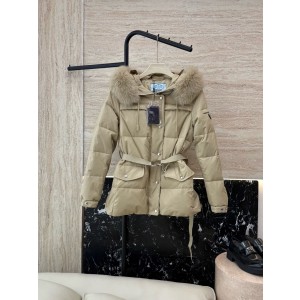 프라다 여자 패딩