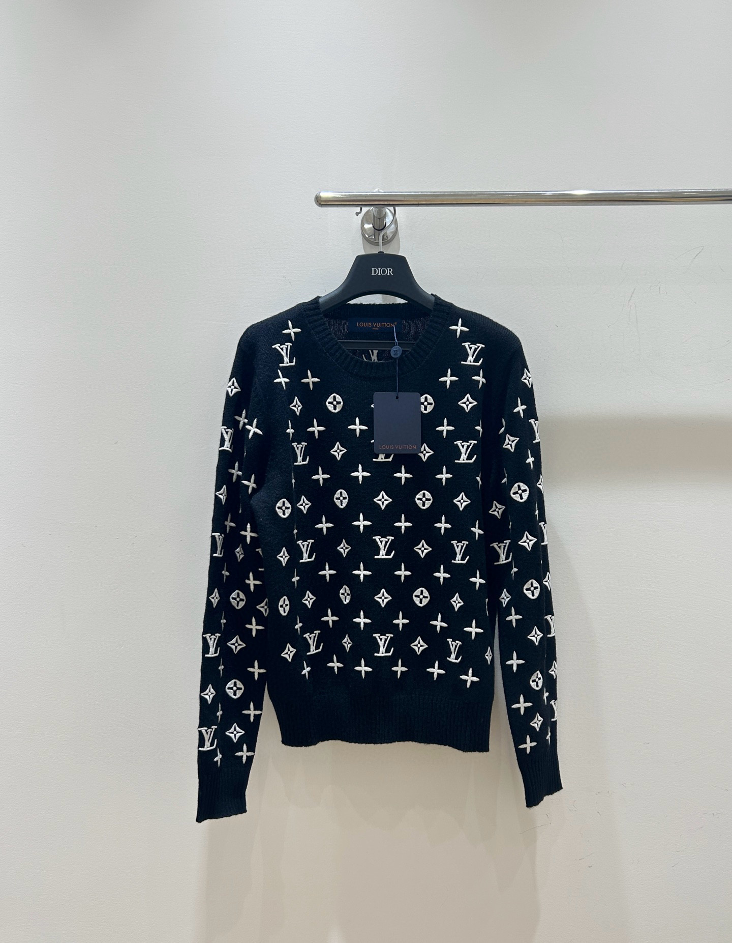 루이비통 2컬러 여자 니트