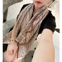 디올 스카프