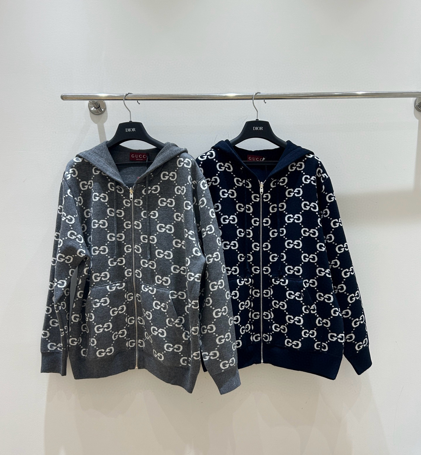 구찌 2컬러 여자 가디건