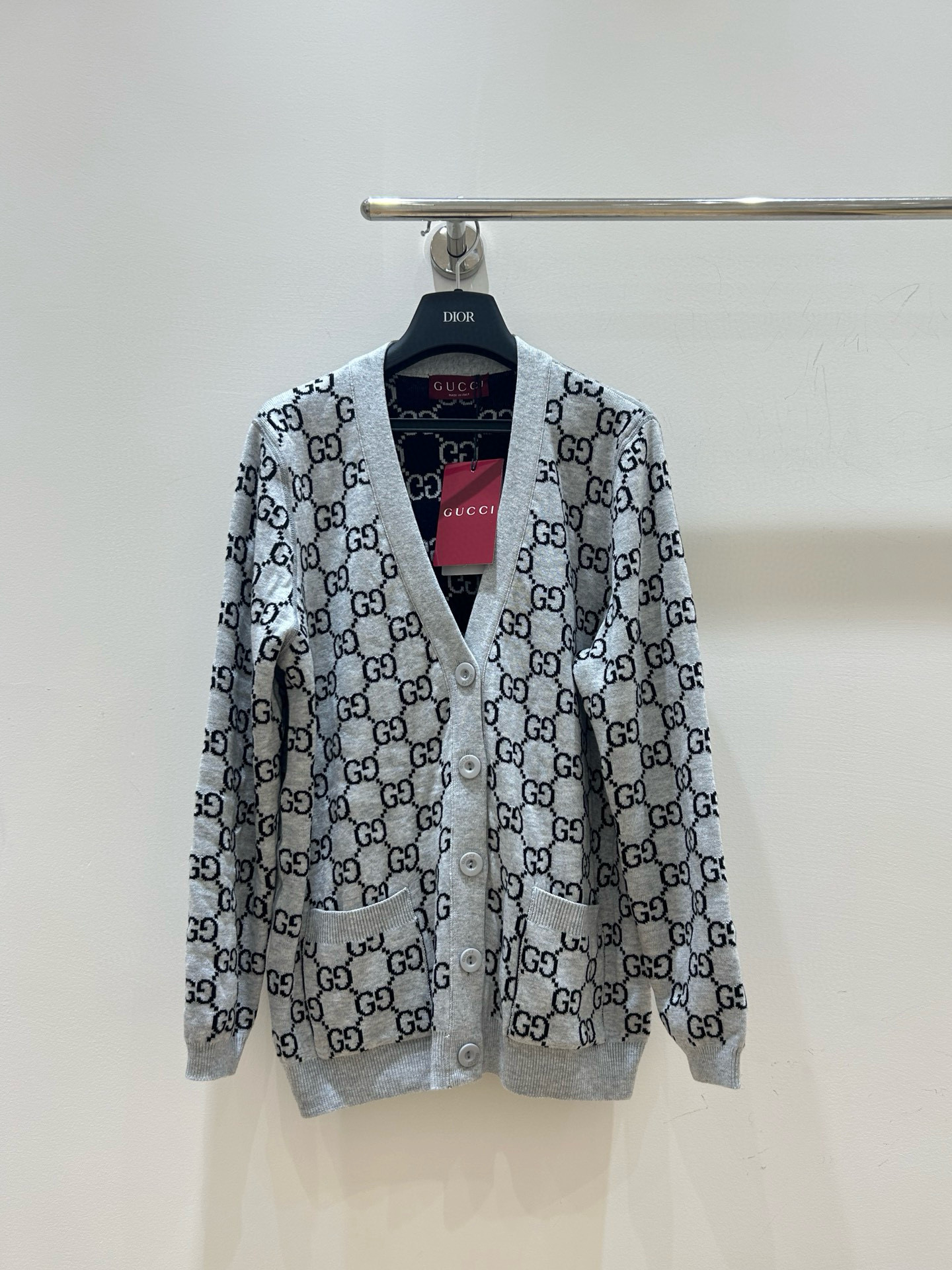 구찌 2컬러 여자 가디건