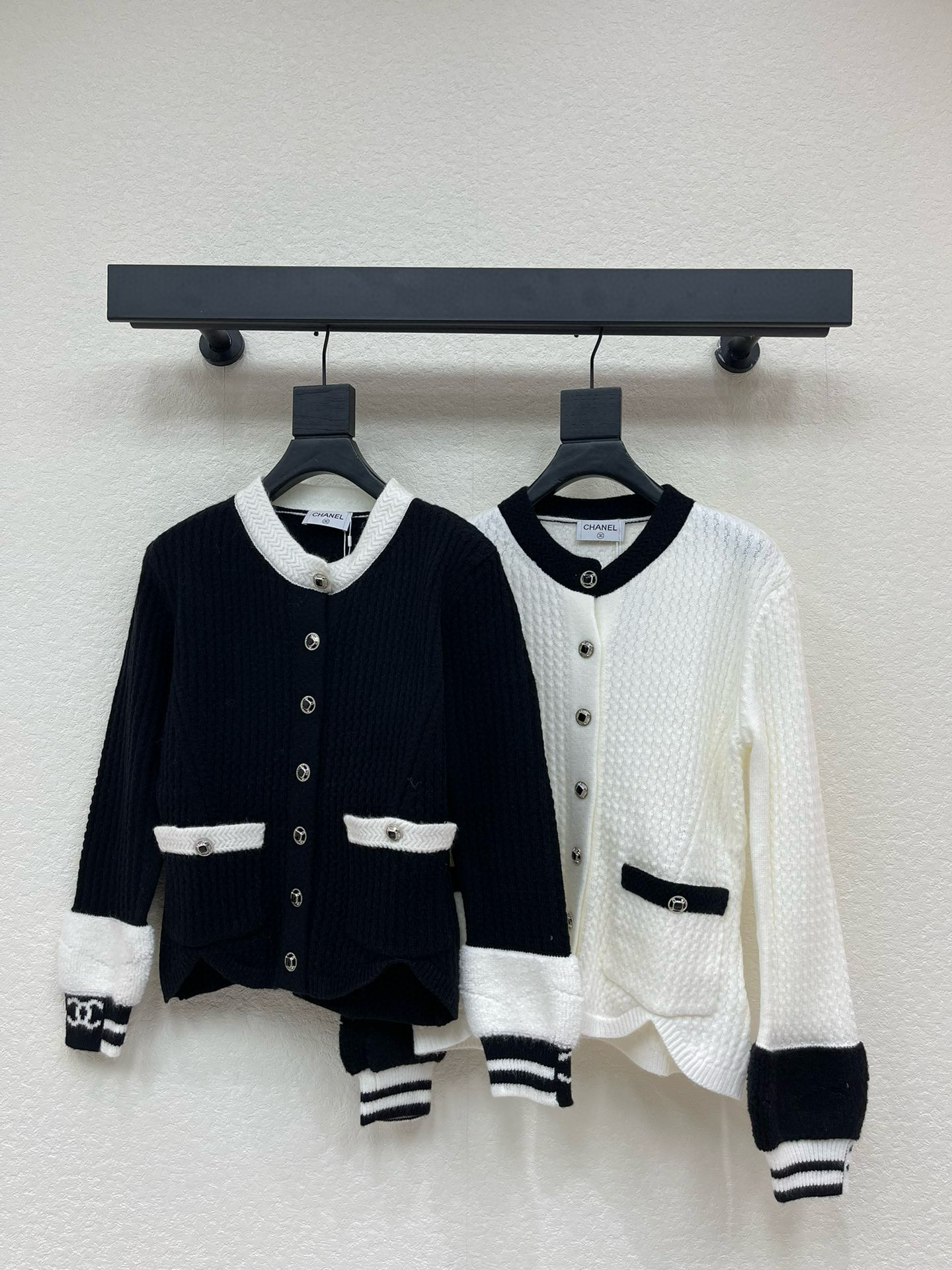 샤넬 2컬러 여자 가디건