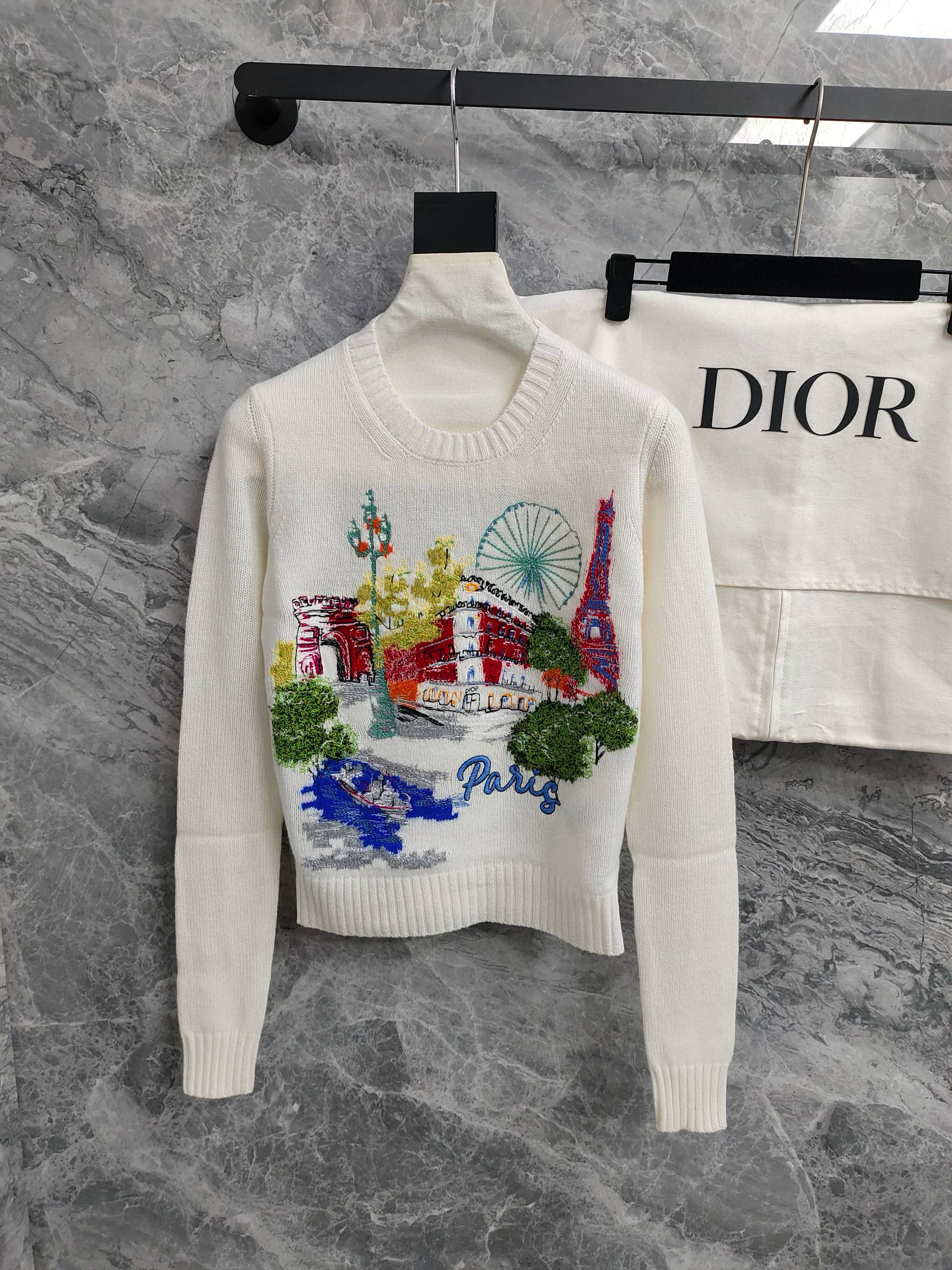 디올 여자 니트