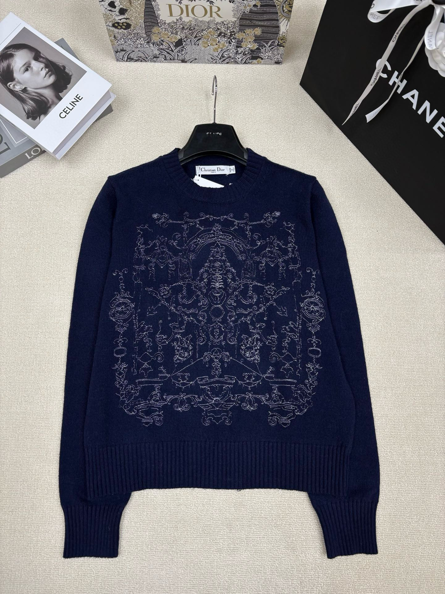 디올 여자 후드티 맨투맨