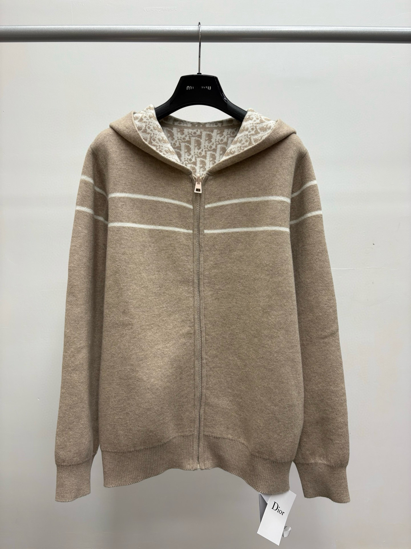 디올 여자 가디건