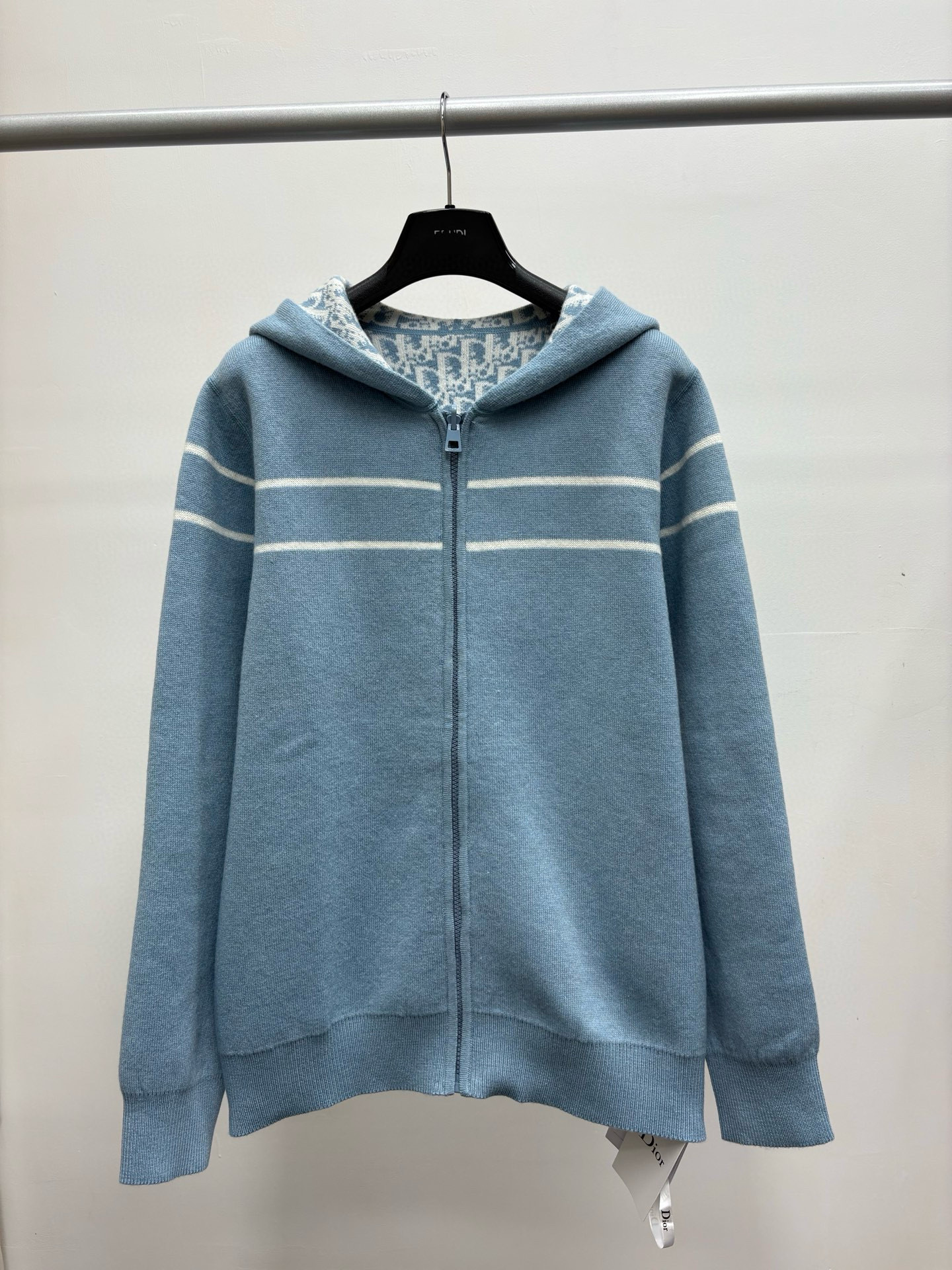 디올 여자 가디건