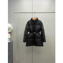 프라다 여자 패딩