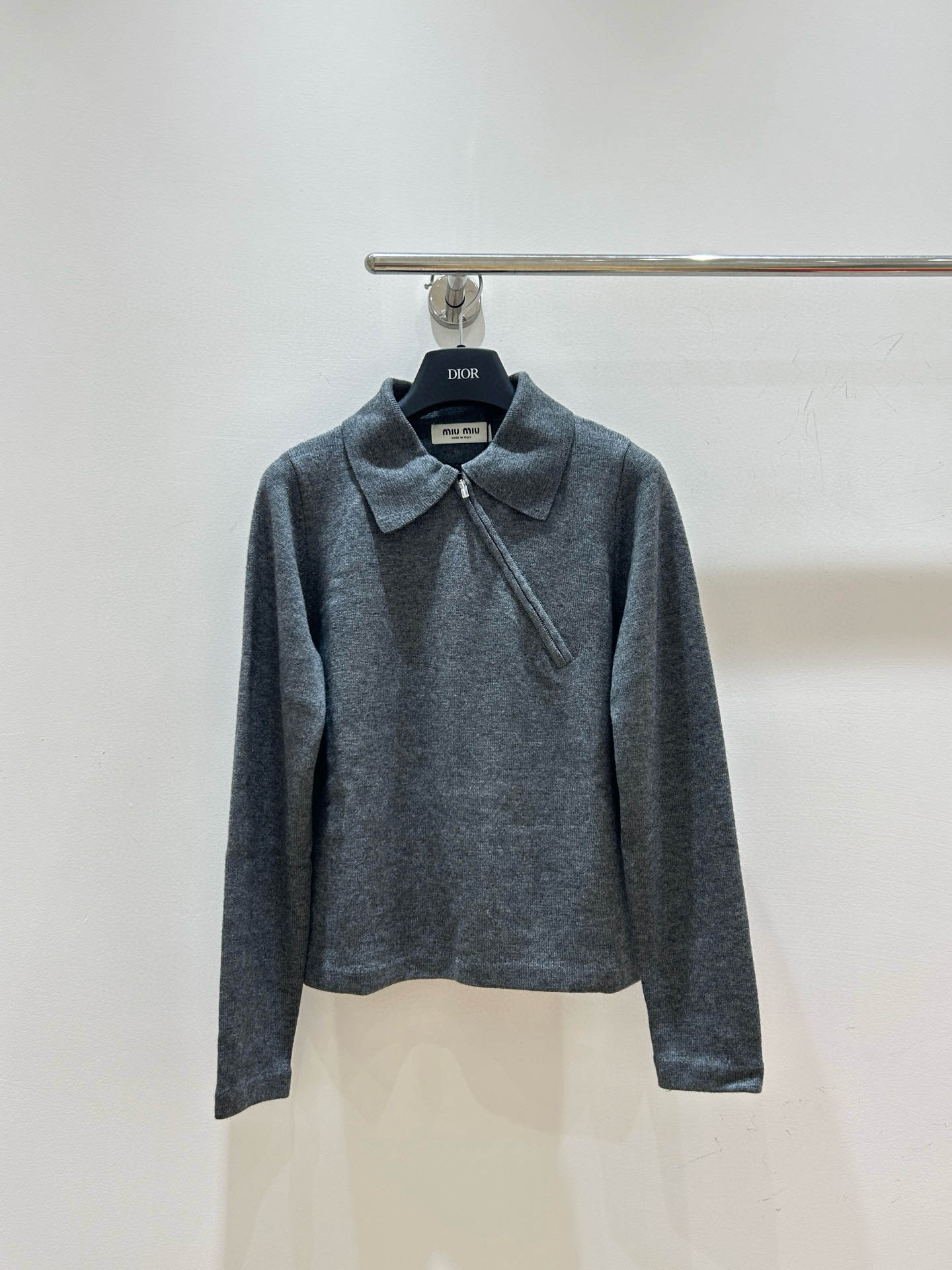 미우미우 3컬러 여자 후드티 맨투맨