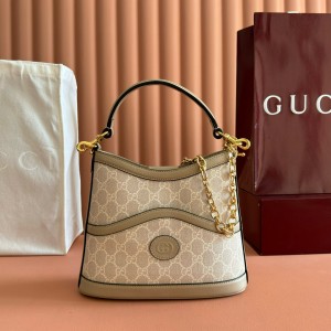 구찌 696011 여자가방