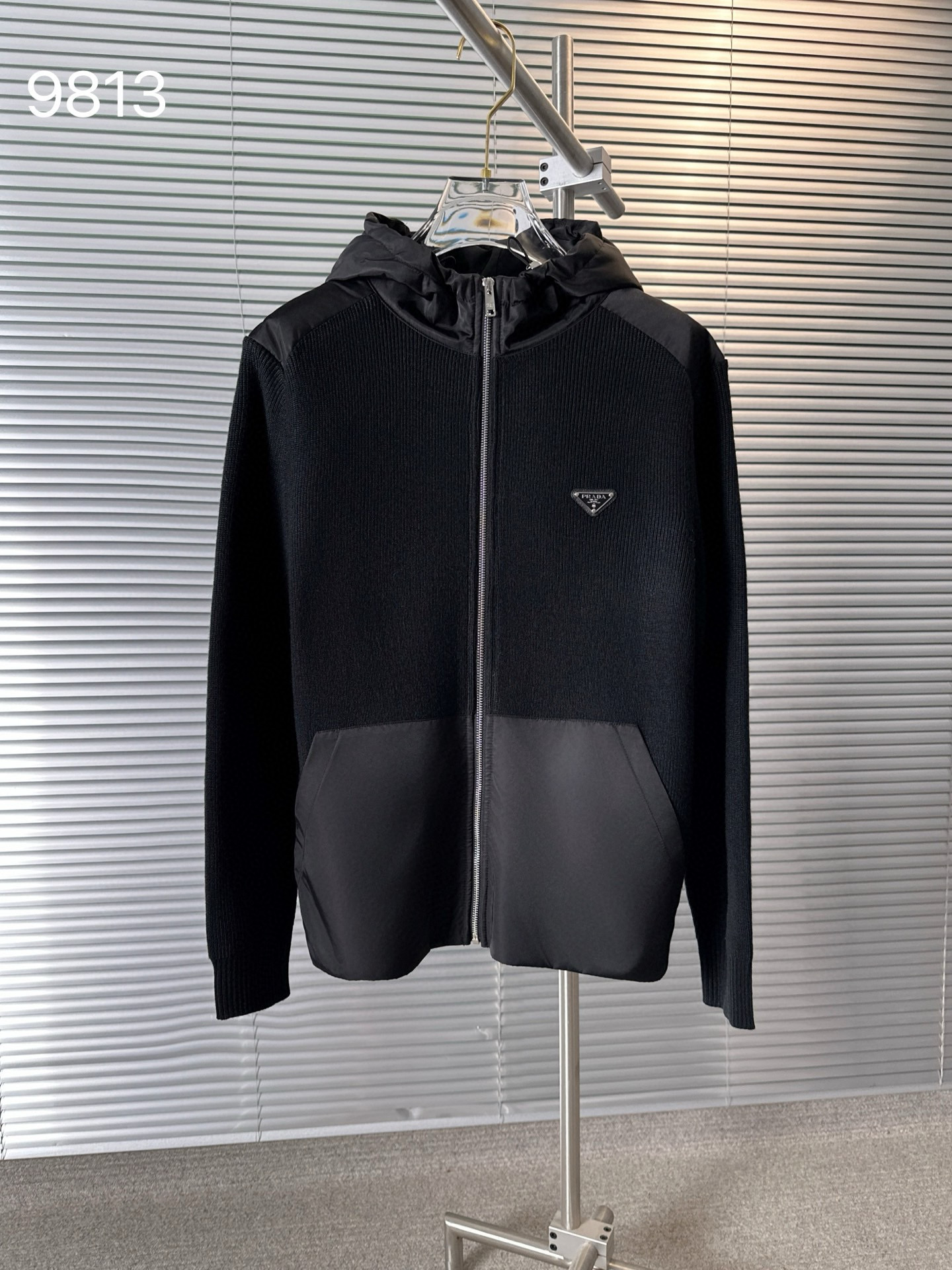 프라다 양모 자켓