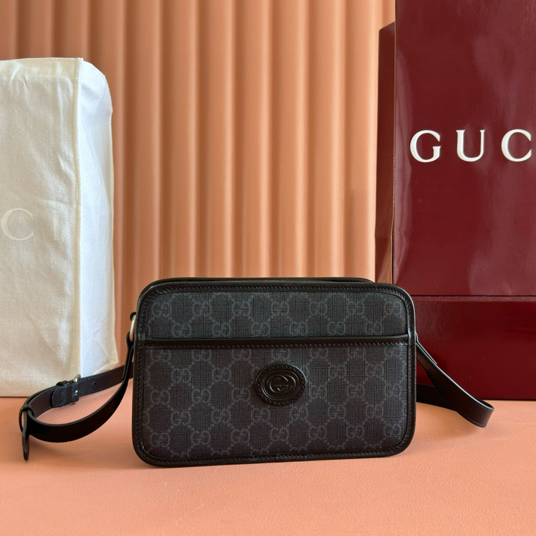 구찌 658572 남자가방