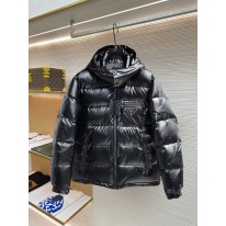 프라다 남자 패딩