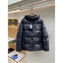 프라다 남자 패딩