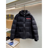 프라다 남자 패딩