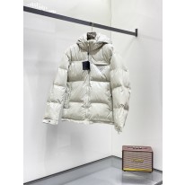 프라다 남자 패딩