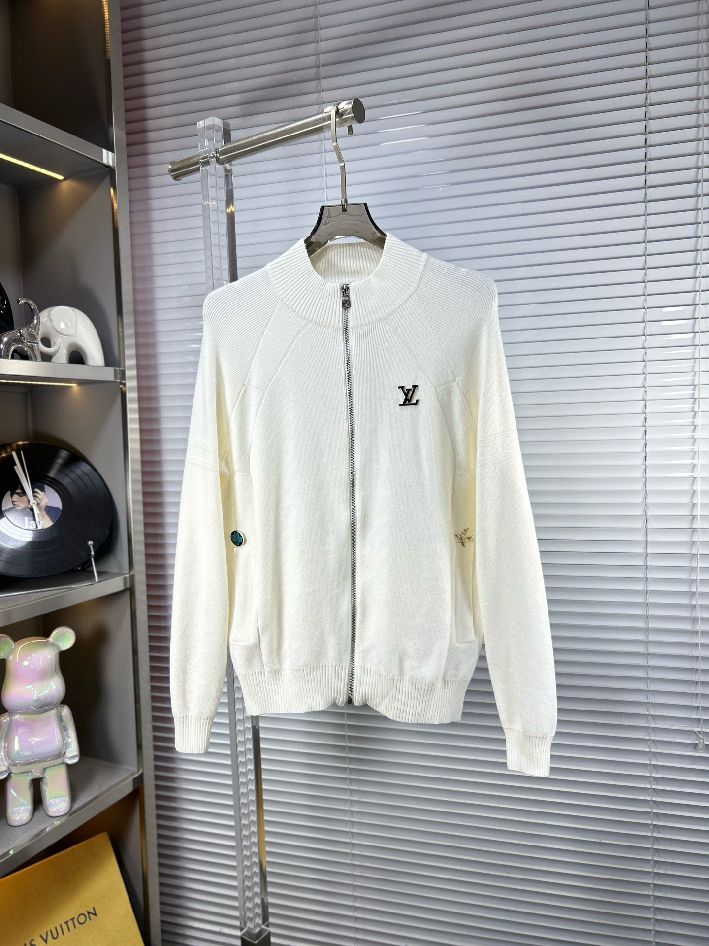 루이비통 남자 양모 가디건