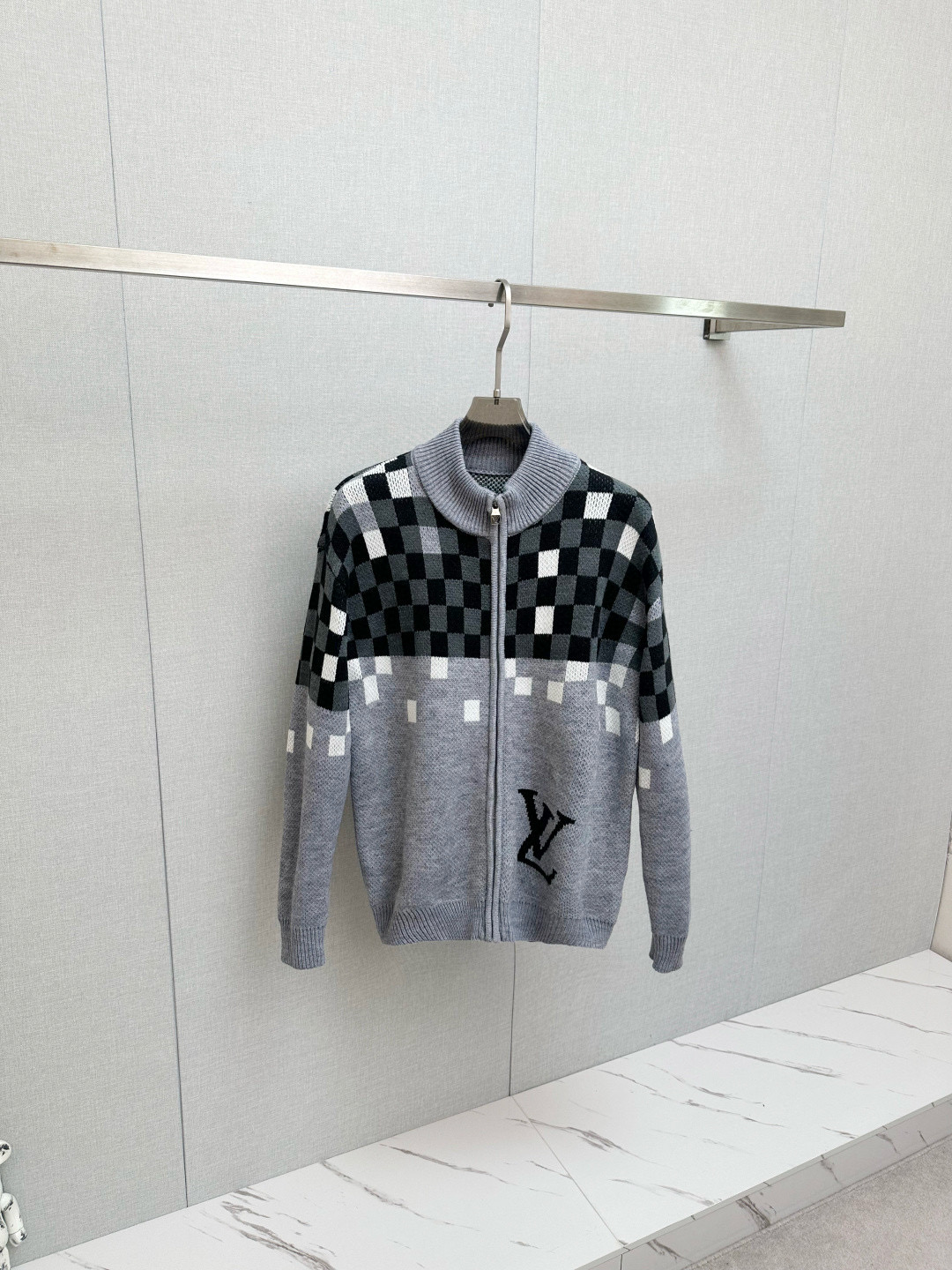 루이비통 남자 양모 가디건