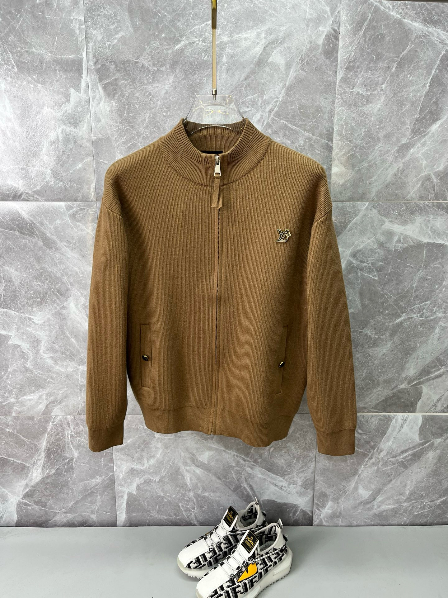 루이비통 남자 가디건