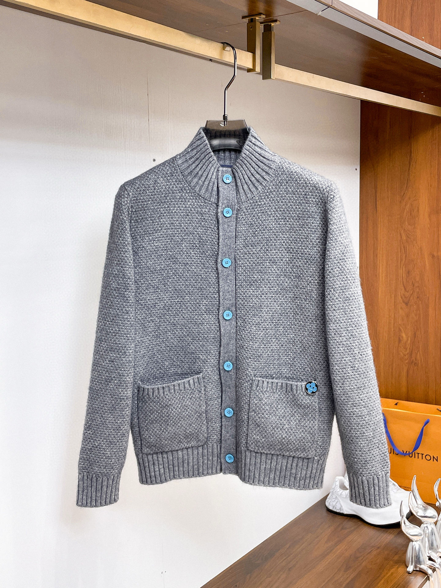 루이비통 남자 양모 가디건