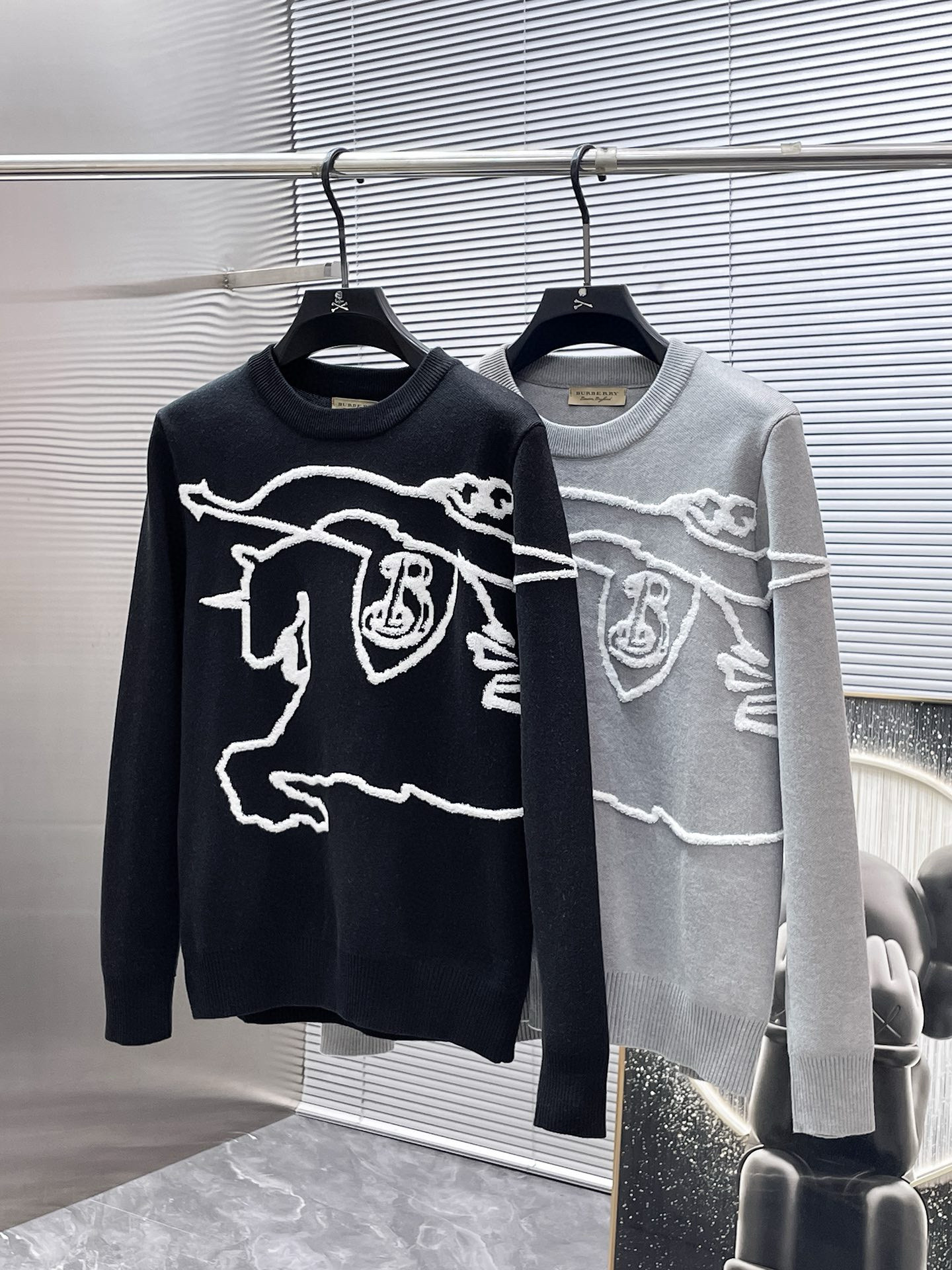 버버리  2컬러 남자 양모 니트