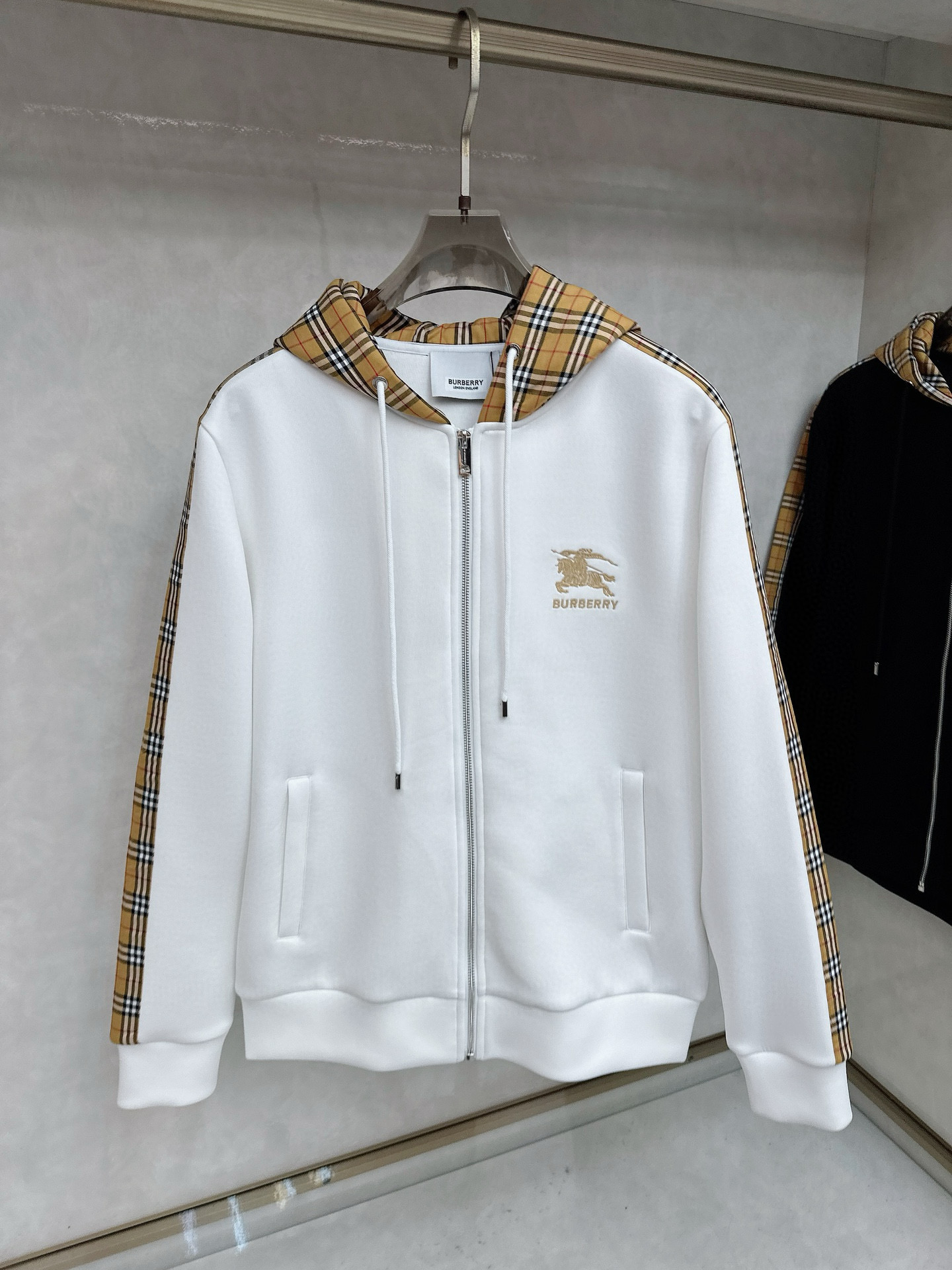 버버리 남자 맨투맨 후드티