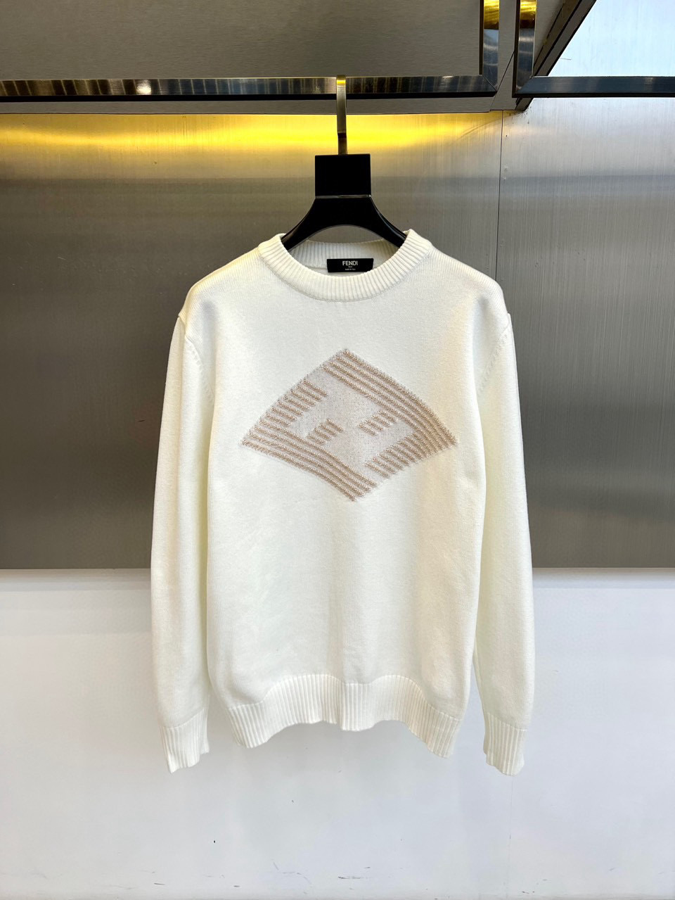 펜디 남자 니트