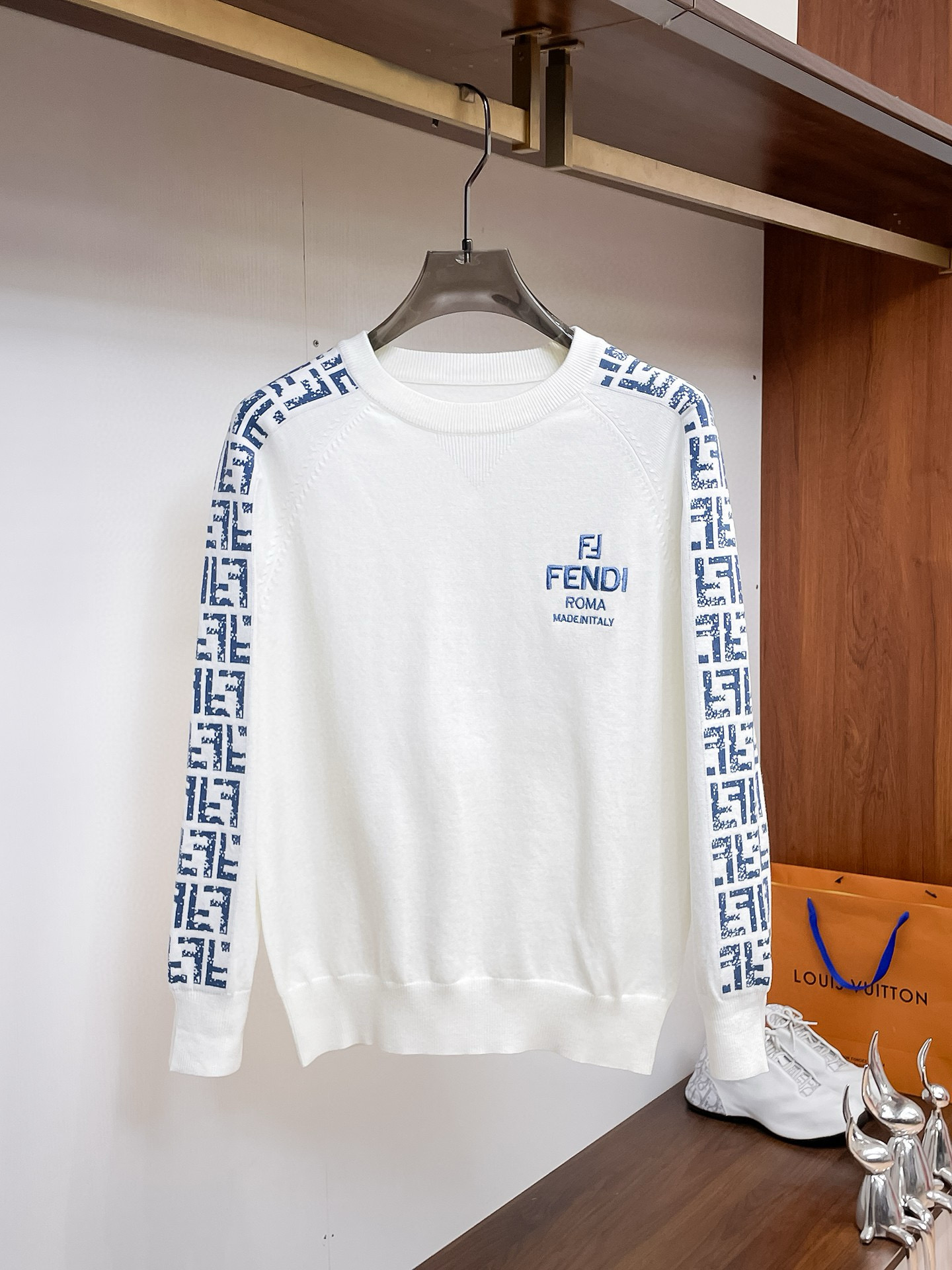 펜디 남자 니트