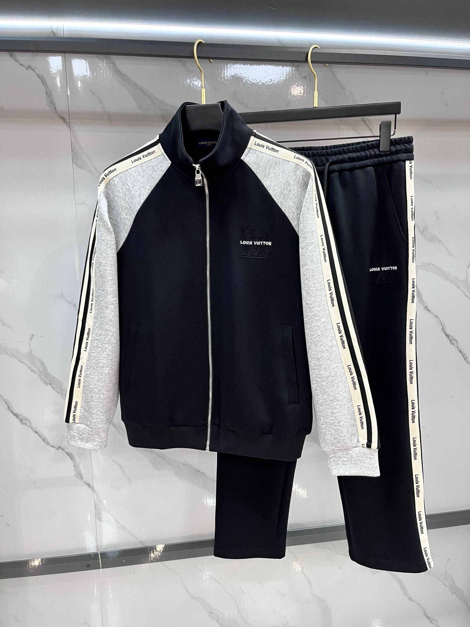 루이비통 2컬러 남자 세트