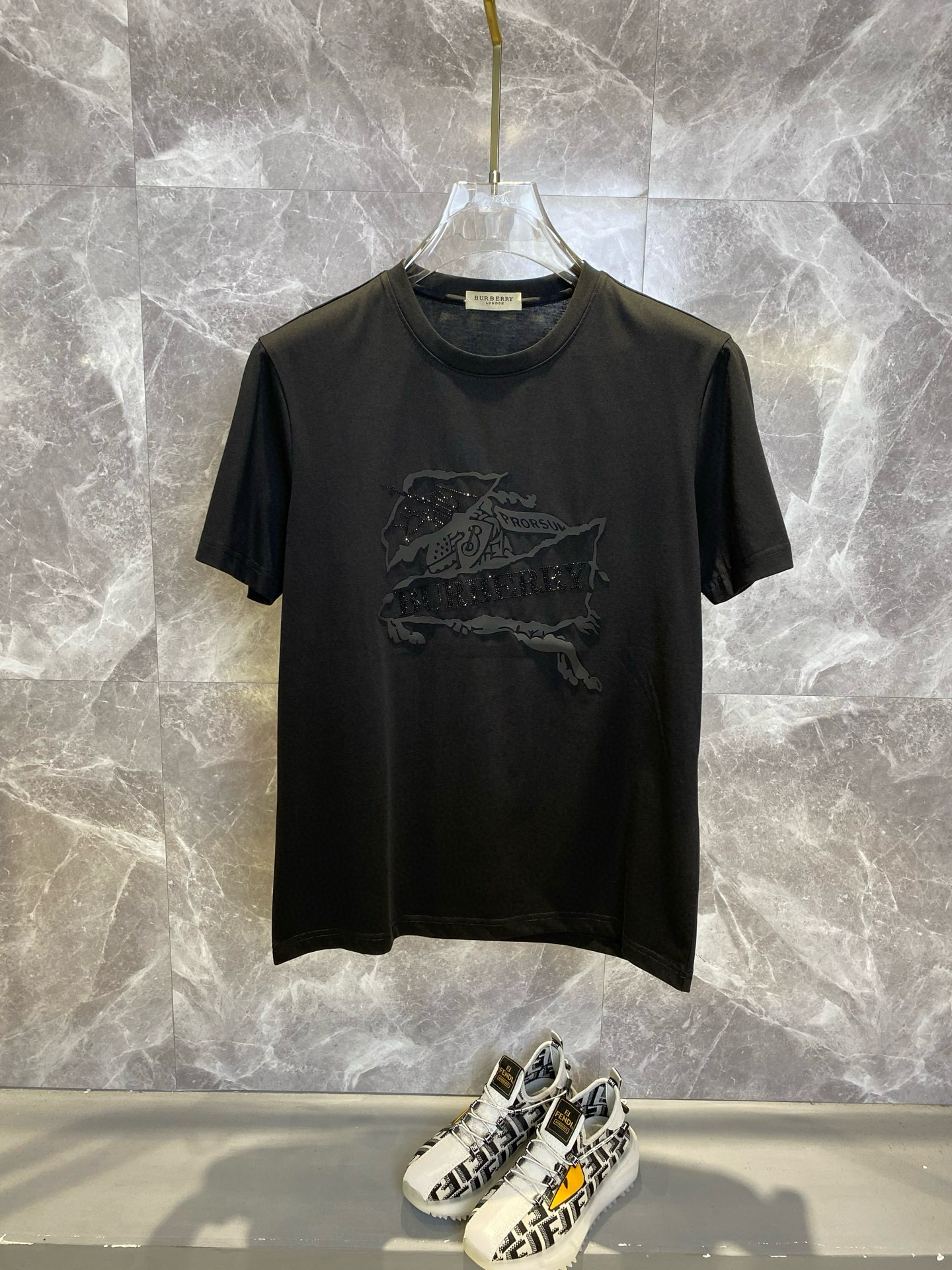 버버리 2컬러 남자 반팔티