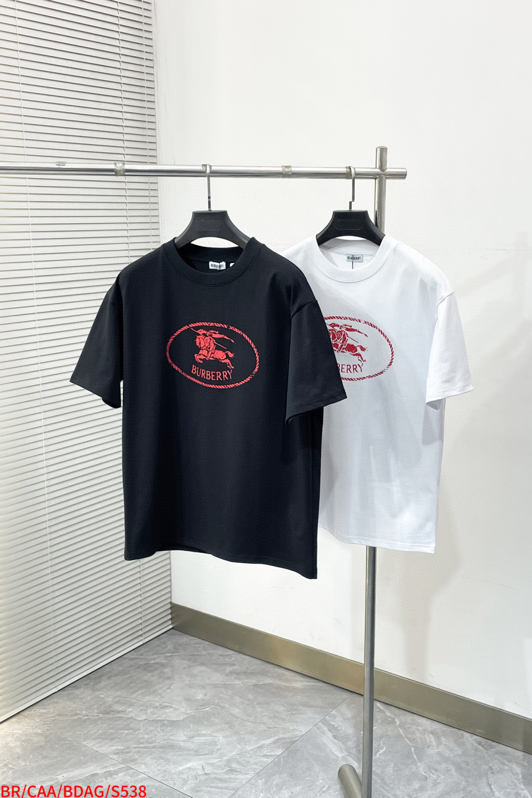 버버리 2컬러 남자 반팔티