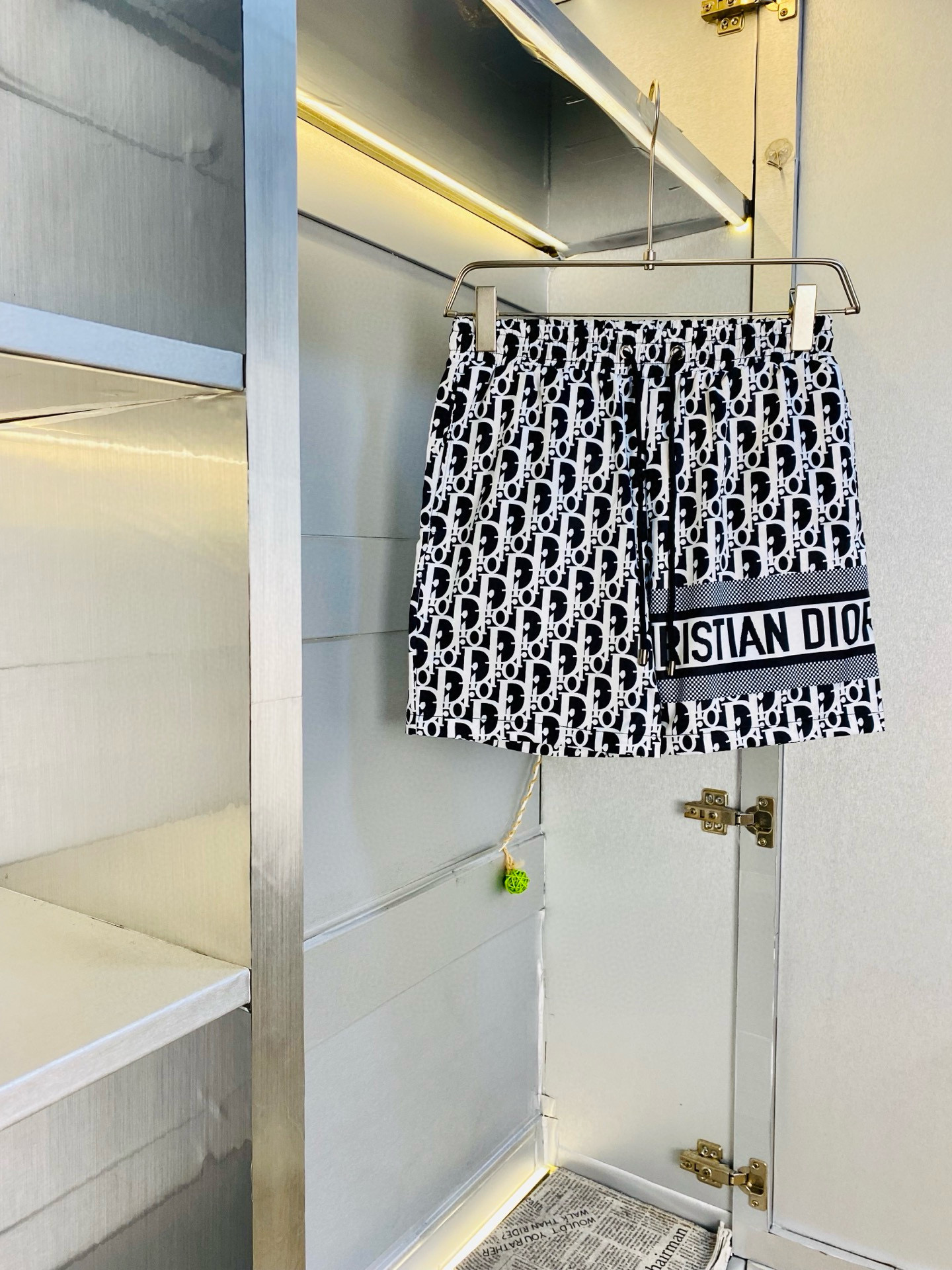 디올 3컬러 남자 반바지