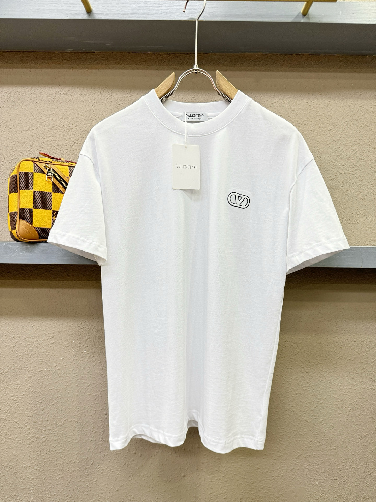 발렌티노 남자 반팔티