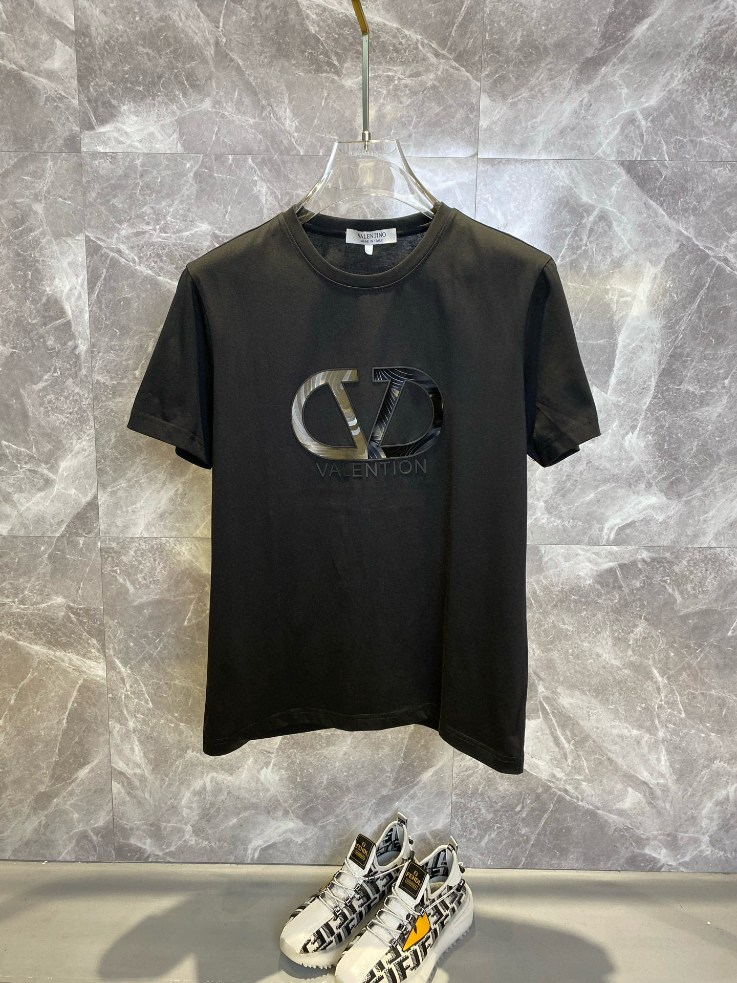 발렌티노 2컬러 남자 반팔티