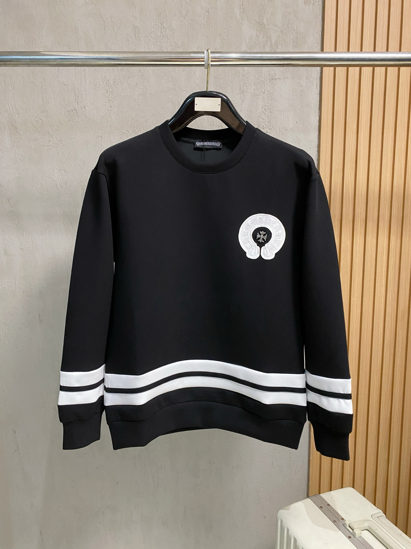 크롬하츠 남자 맨투맨