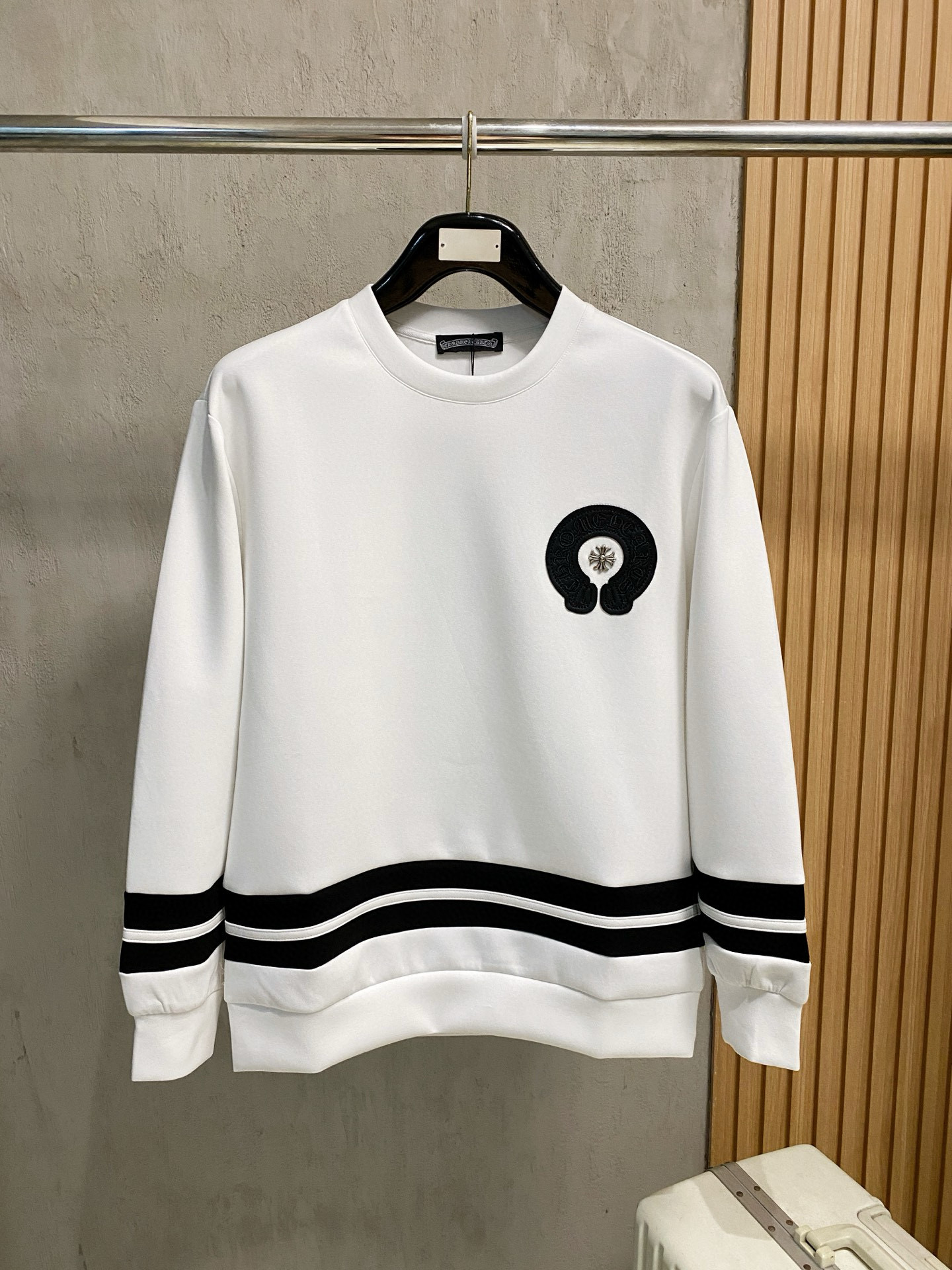 크롬하츠 남자 맨투맨