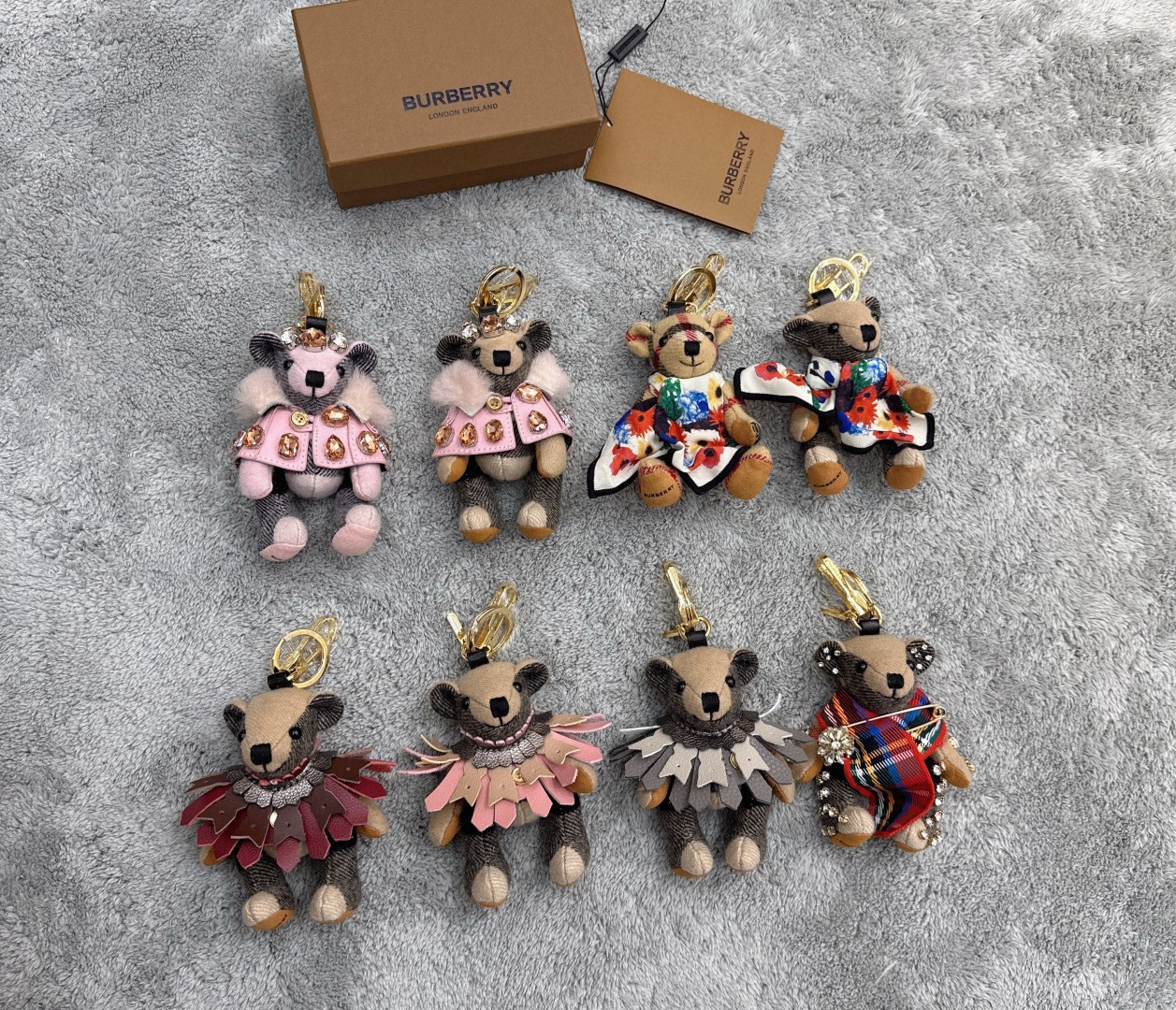 버버리 84가지 12CM 열쇠고리 키링