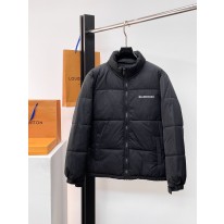 발렌시아가 남자 패딩