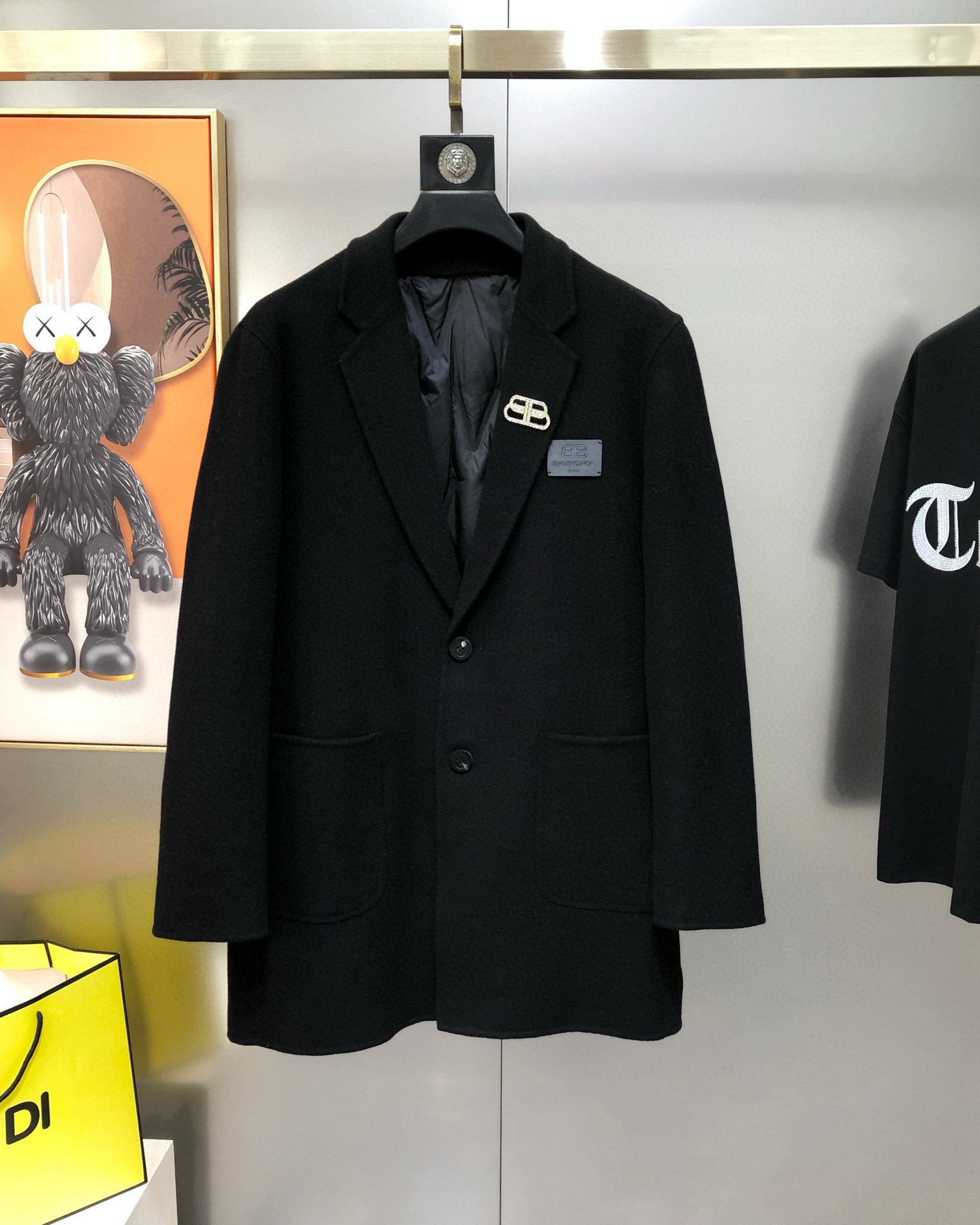 발렌시아가 남자 패딩